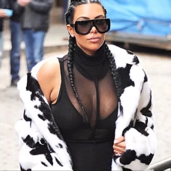 Giselle Fashion Oversized Black Sunglasses - Picture 1 of 3